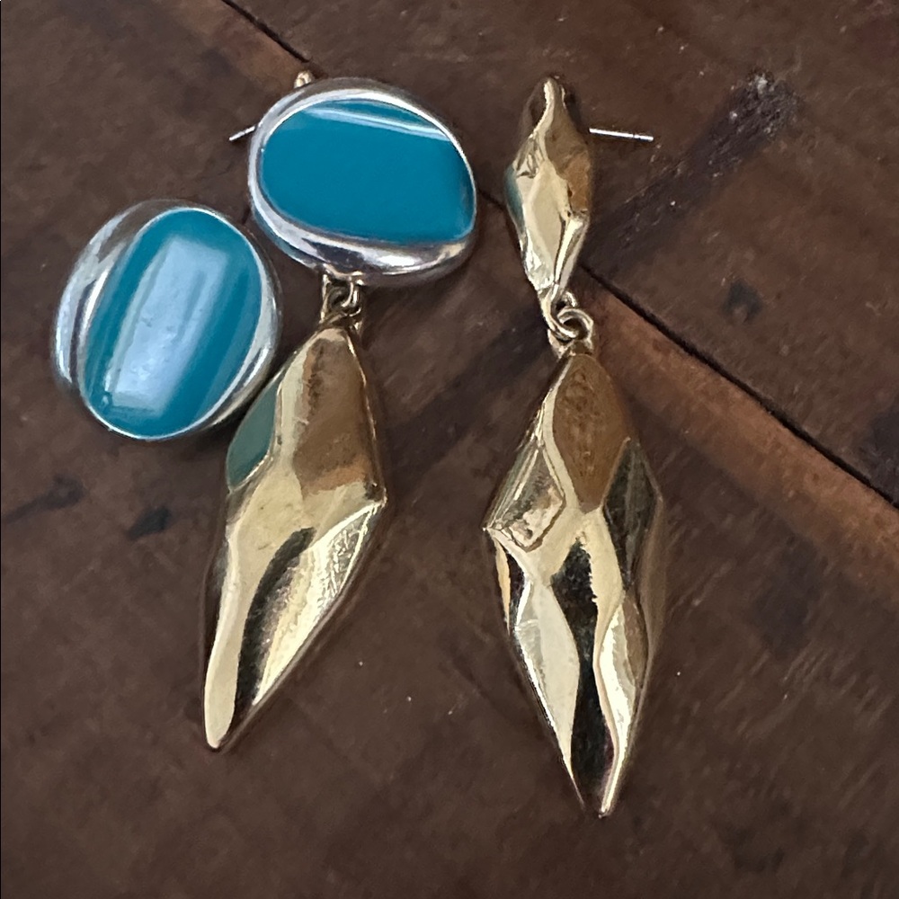 Bundle of Vintage Gold n Silver Earrings (2) Pairs